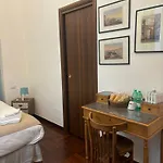 Folle Citta Oda ve Kahvaltı 4*