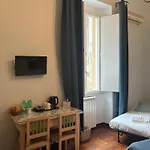Folle Citta Oda ve Kahvaltı Napoli