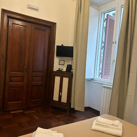 Oda ve Kahvaltı Folle Citta Napoli