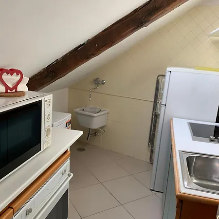 Folle Citta Oda ve Kahvaltı 4*