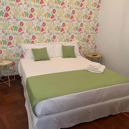 Folle Citta 4*