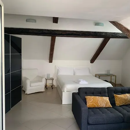 Folle Citta B&B 나폴리